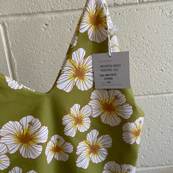 🤍SOLD🤍 Benoa Citrine One Piece - Picture 3 of 4